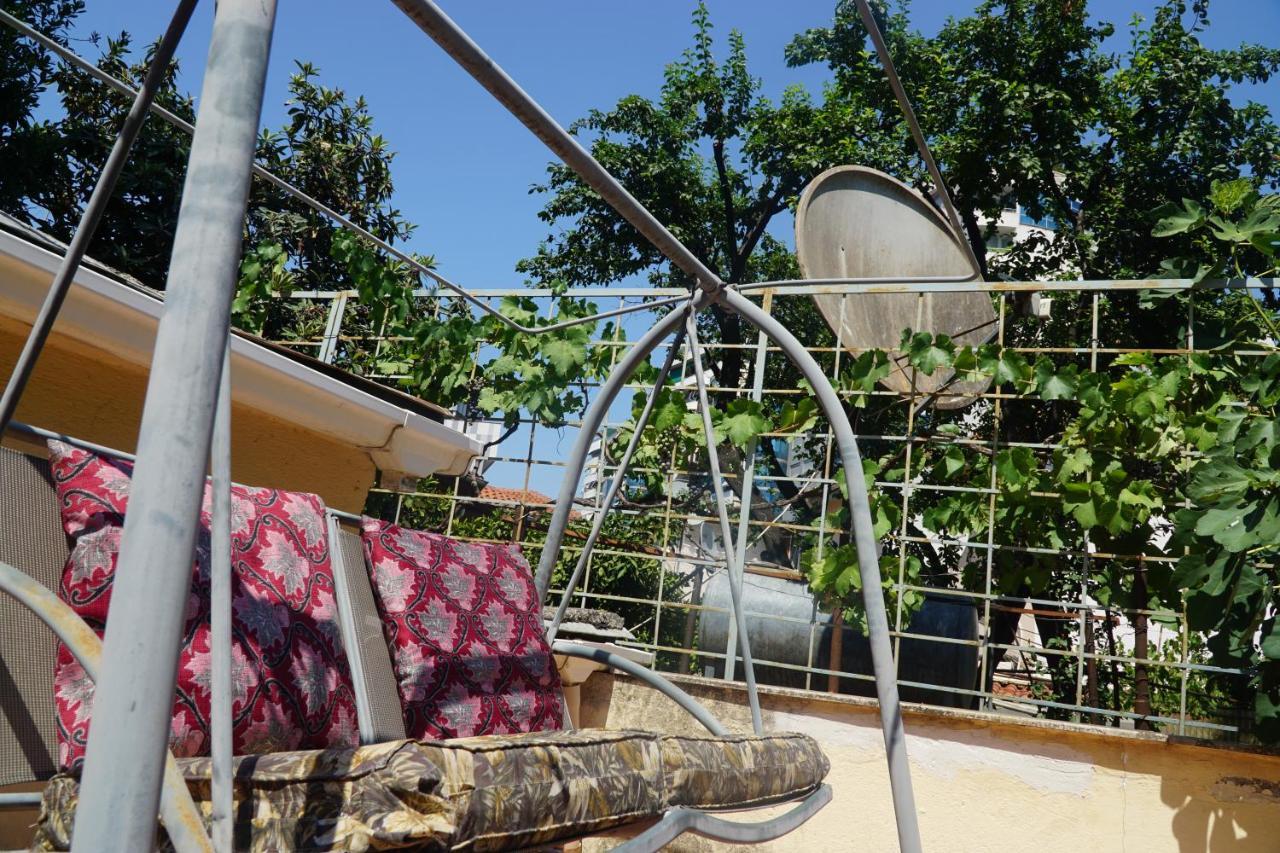 Albaniantrip Rooms And Apartments Tirana Exterior photo